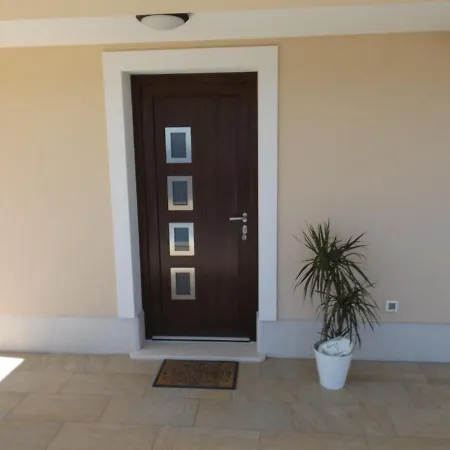 ホームステイ Elma Mošćenička Draga