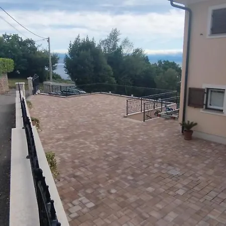 ホームステイ Elma Mošćenička Draga