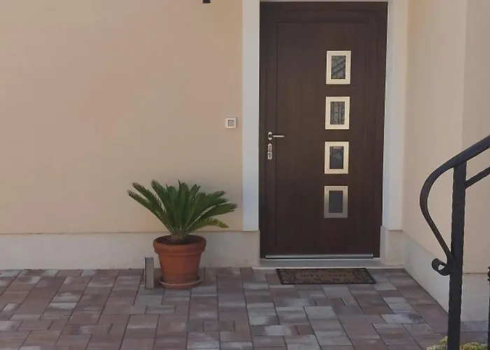 Alloggio in famiglia Elma *